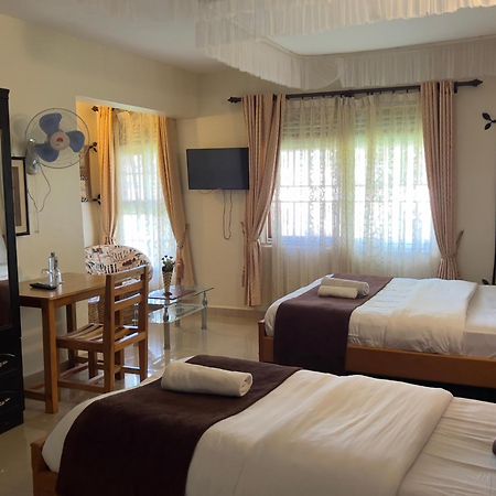Sunset Hotel Entebbe Exterior foto