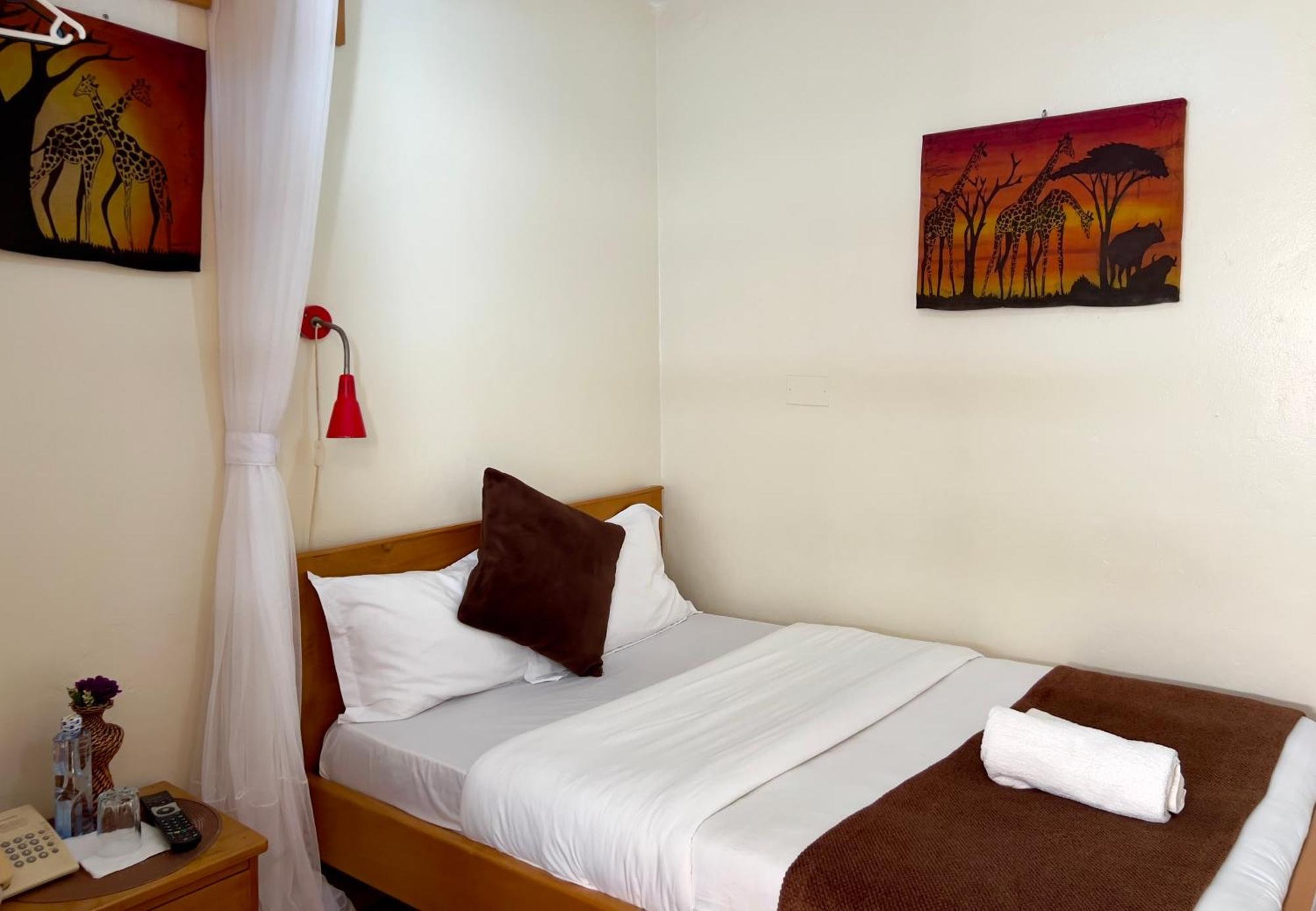 Sunset Hotel Entebbe Exterior foto