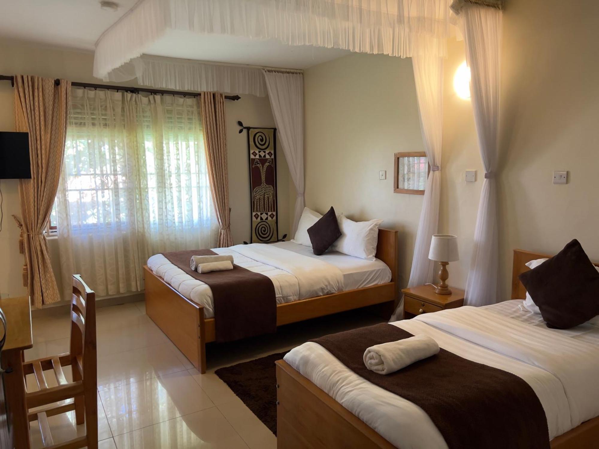 Sunset Hotel Entebbe Exterior foto